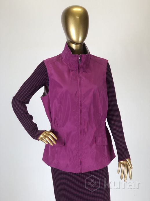 Двусторонние жилетки . В 48 и 50 размере .